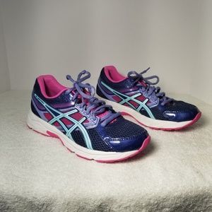 Asics Women Size 6 athletic shoe Gel-Contend 3